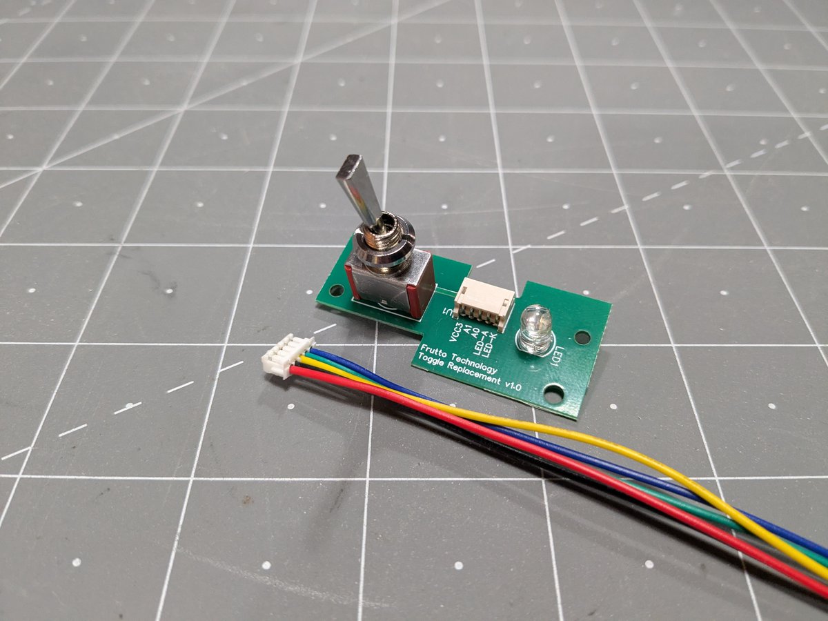 CworthDynamics's tweet photo. I have some Frutto UK No-Solder Switch/Light boards for HasLab Trap, so U.S. folks can save on shipping! Pairs well with my Rear Plate &amp; Hat Shade.

NOTE! Does not currently pair with my Audio Upgrade! See listing!

https://t.co/RWQJ9z6XUV

#Ghostbusters #GhostTrap #HasLab https://t.co/8G3aX7z3qm