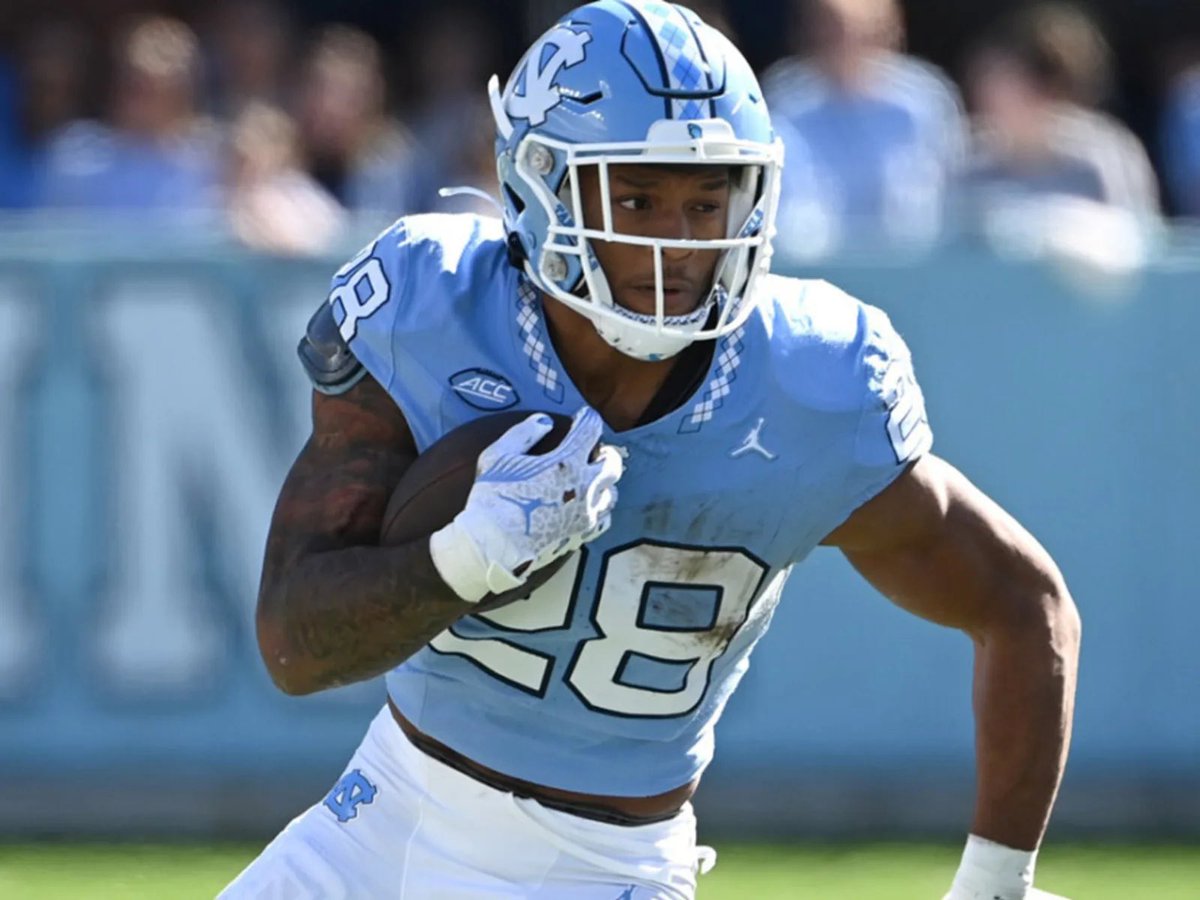 FFSnoog's tweet image. TreVeyon Henderson makes more sense as a 1st round pick than Omarion Hampton:

- Elite receiver
- Best in pass pro
- Better weapon in space
- Explosive burst + speed
- Consistent home run hitter
- Lateral ability + elusiveness

Both are good backs but one fits todays game better.