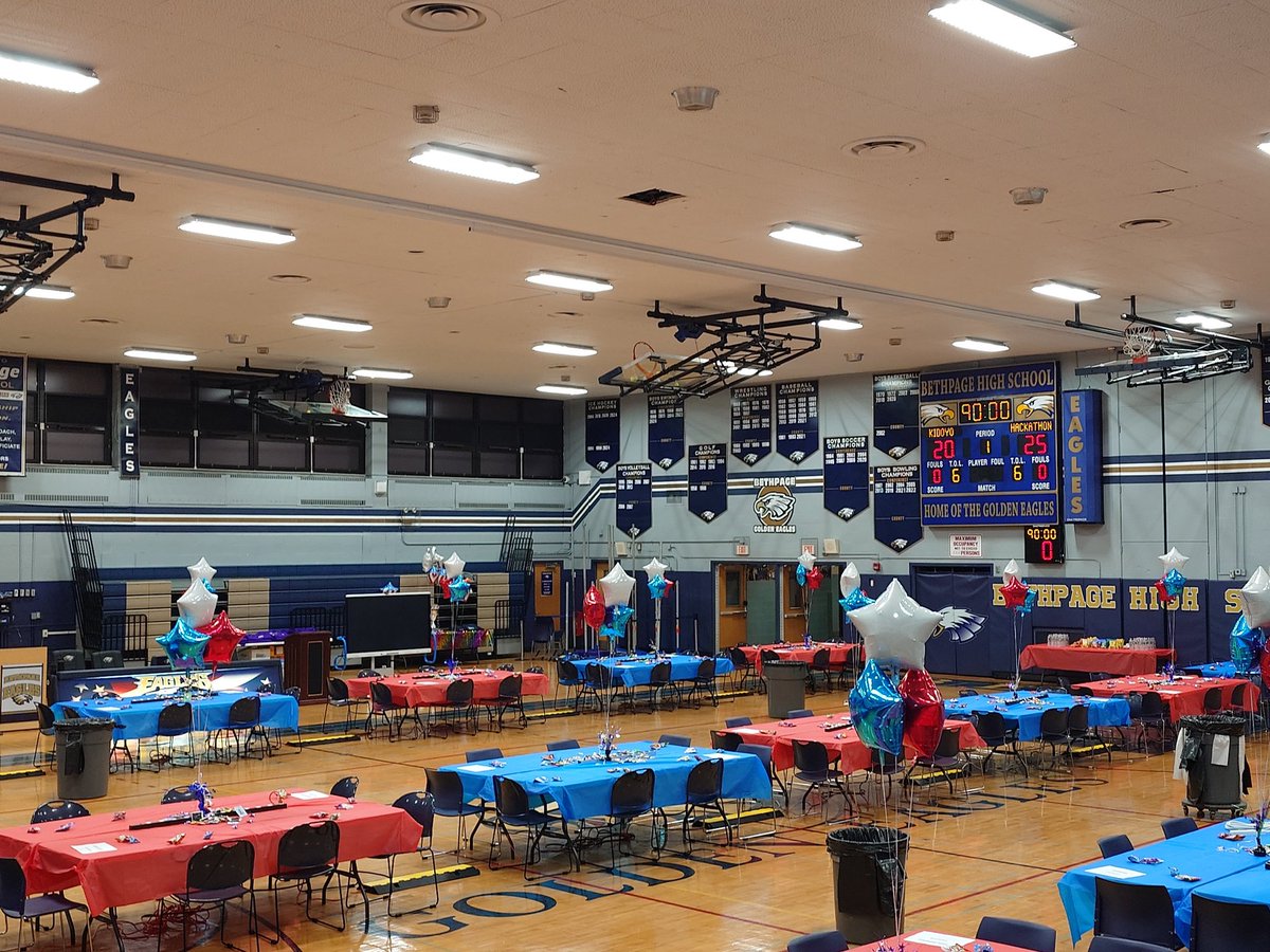 choiness27's tweet image. Bethpage HS is excited to partner with @oyoclass host the Upper Elementary Level Hackathon on April 4. 19 teams will venture to Bethpage to solve as many programming challenges as possible to take home the coveted 🏆 

Join us at 9:30 AM via livestream at bethpagetv.bethpage.ws