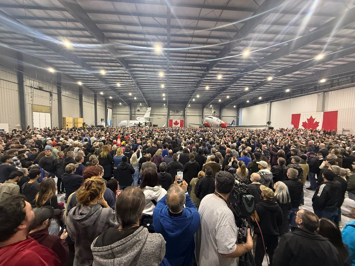 jamiljivani's tweet photo. 6,000 patriots packed an airport hanger in Oshawa because they know our country needs a new Conservative government led by a new Prime Minister, Pierre Poilievre. I feel blessed to have met so many incredible people today from Oshawa, Clarington and across Durham Region. Thank you for putting Canada First.