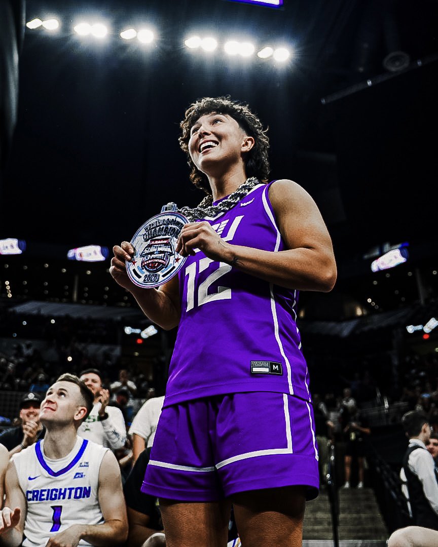 THE 3 POINT QUEEN 👸🏽 

The <a href="/CollegeSLAM/">College Slam</a> women’s 3 point Champion 🏆