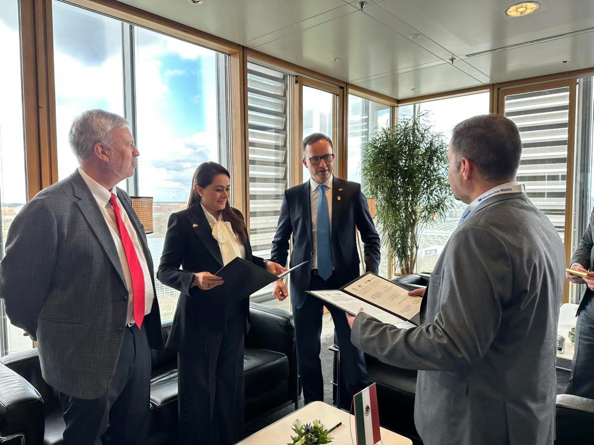 AGUASCALIENTES SERÁ SEDE DEL PRIMER FORO AMERICA’S MOBILITY OF THE FUTURE (AMOF)

Firmamos un acuerdo de colaboración entre Deutsche Messe AG y la Industria Nacional de Autopartes, para que Aguascalientes sea sede del primer foro America’s Mobility of the Future, que se llevará a