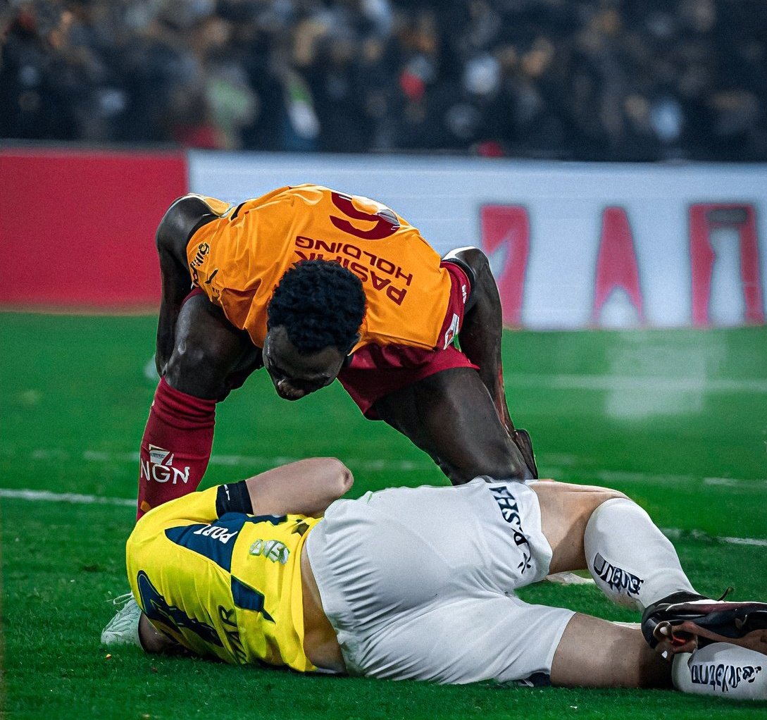 Fotoğrafın Karizmasına Bakar'mısın?

📸: berkvector