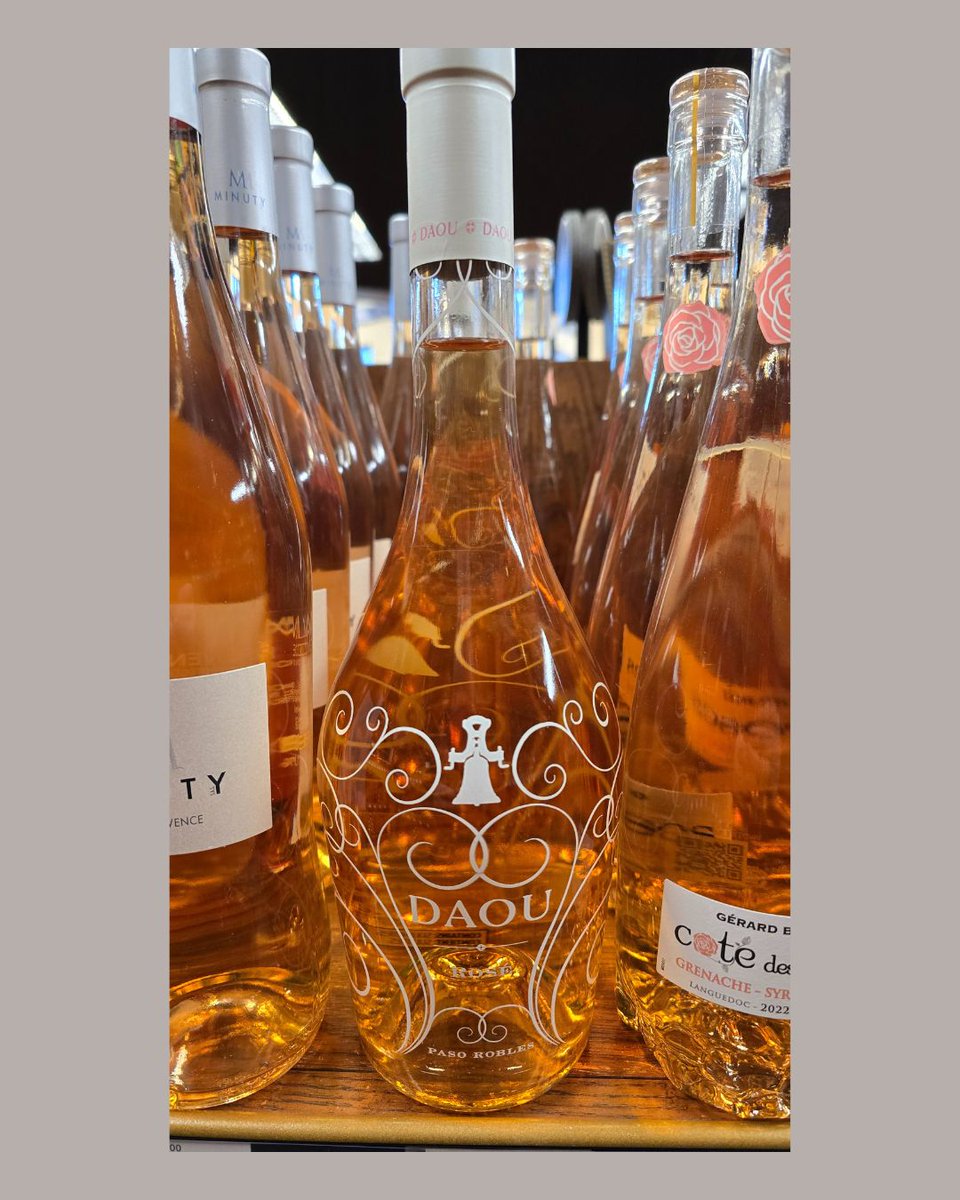 A light salmon hue with enchanting aromas of jasmine, lime zest, and tropical fruit. Fresh flavors of raspberry, pineapple, and vanilla shine with crisp acidity for a bright, mouthwatering finish!  

#evergreencoopliquorstore
#RefreshingSip
#musttry