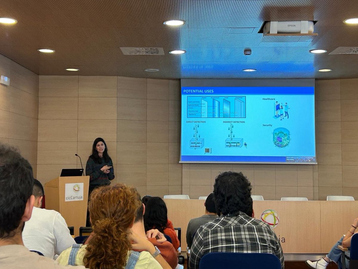 SMS Lab (@smslabnews) on Twitter photo Recently, <a href="/SolFdezM/">Sol Fernández Muñoz</a> presented her work at the PhD Talks organized by @icmsevilla. Great talk followed by lots of interesting questions and discussion. Congrats Sol! 👏✨ Recently, <a href="/SolFdezM/">Sol Fernández Muñoz</a> presented her work at the PhD Talks organized by @icmsevilla. Great talk followed by lots of interesting questions and discussion. Congrats Sol! 👏✨