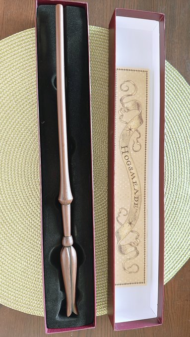 尼崎・大阪旅行から帰ってきました!楽しかっツァ…
杖もやっと手に入れました!ルーナモデルです(自分の中に流れてる濃いブタの血には逆らえなかった) 