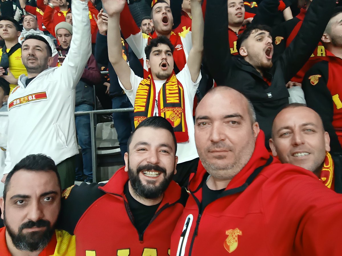 Hayırlı cumalar hayırlı işler olsun cümlemize Allah herkesin işini gücünü rast getirsin amin ❤️💛