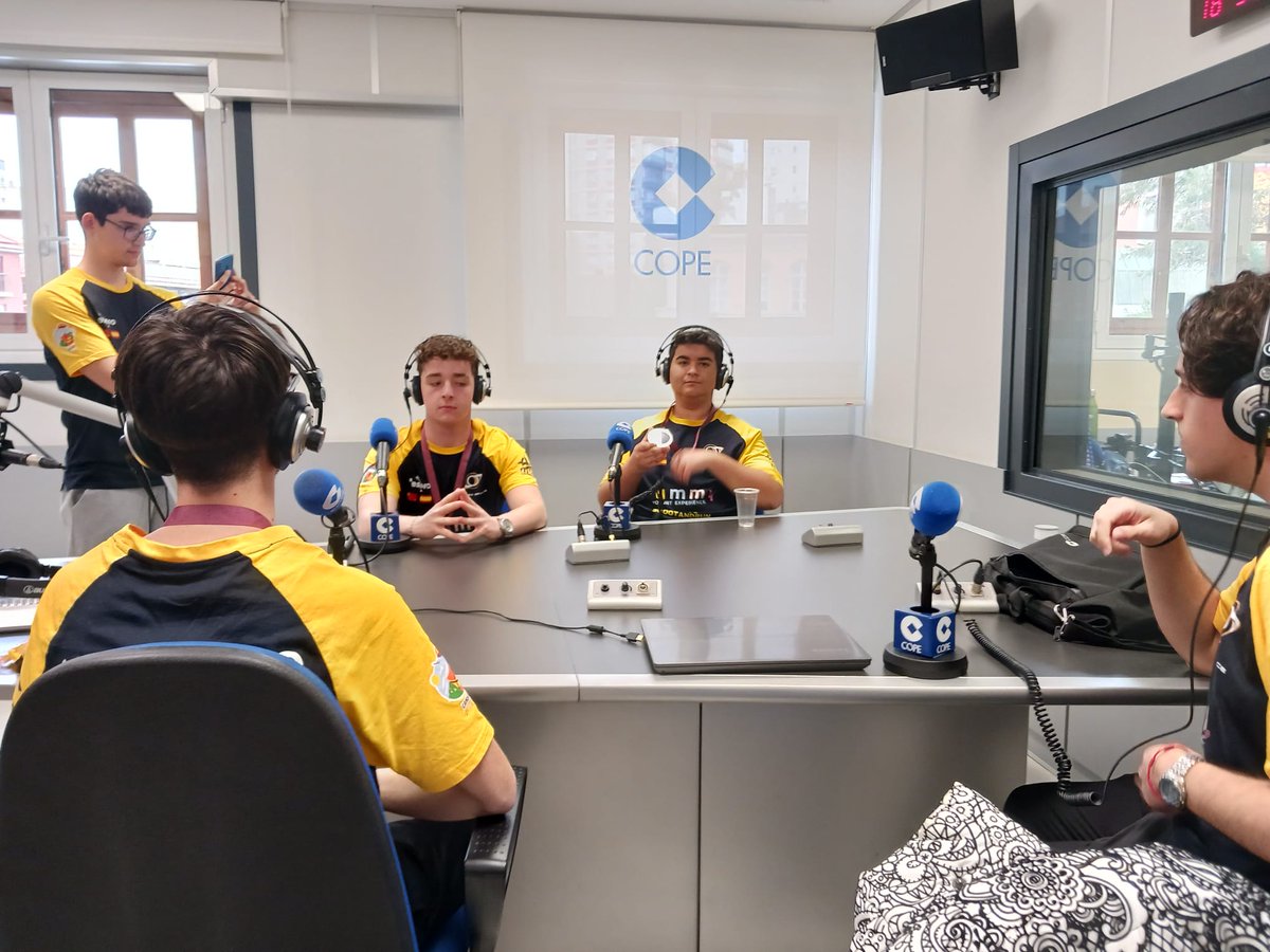 IES Alcántara (@iesalcantara) on Twitter photo El equipo que representa a la Región de Murcia para el desafío CANSAT a nivel nacional, OMEGA Space formado por estudisntes de 4° ESO del
<a href="/IesAlcantara/">IES Alcántara</a>, estará en la cadena Cope de Murcia ¡No te lo pierdas! <a href="/MMM_Academy/">MMM@cademy</a> El equipo que representa a la Región de Murcia para el desafío CANSAT a nivel nacional, OMEGA Space formado por estudisntes de 4° ESO del
<a href="/IesAlcantara/">IES Alcántara</a>, estará en la cadena Cope de Murcia ¡No te lo pierdas! <a href="/MMM_Academy/">MMM@cademy</a>