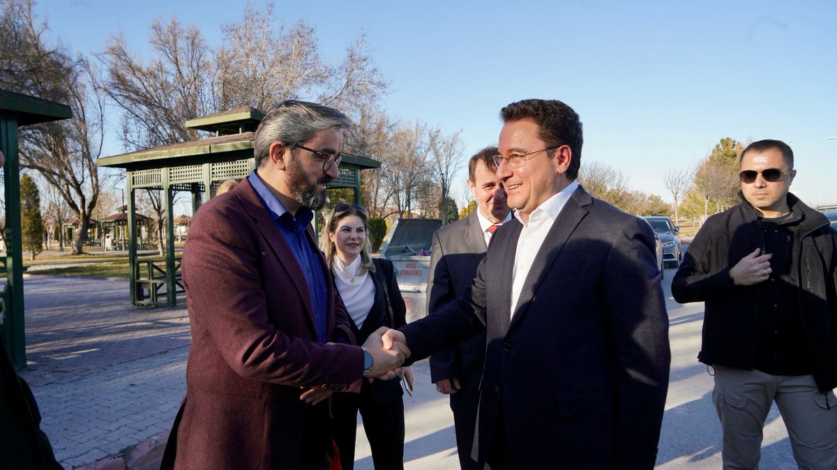Dr.Seyit Karaca (@karacaseyit) on Twitter photo Bugün itibarıyla bir yaş daha alan Sn.Genel Başkanımızın doğum gününü kutluyorum.
Geçmişinden de hayırlı, sağlıklı ve huzurlu bir ömür diliyorum.
<a href="/alibabacan/">Ali Babacan</a> Bugün itibarıyla bir yaş daha alan Sn.Genel Başkanımızın doğum gününü kutluyorum.
Geçmişinden de hayırlı, sağlıklı ve huzurlu bir ömür diliyorum.
<a href="/alibabacan/">Ali Babacan</a>
