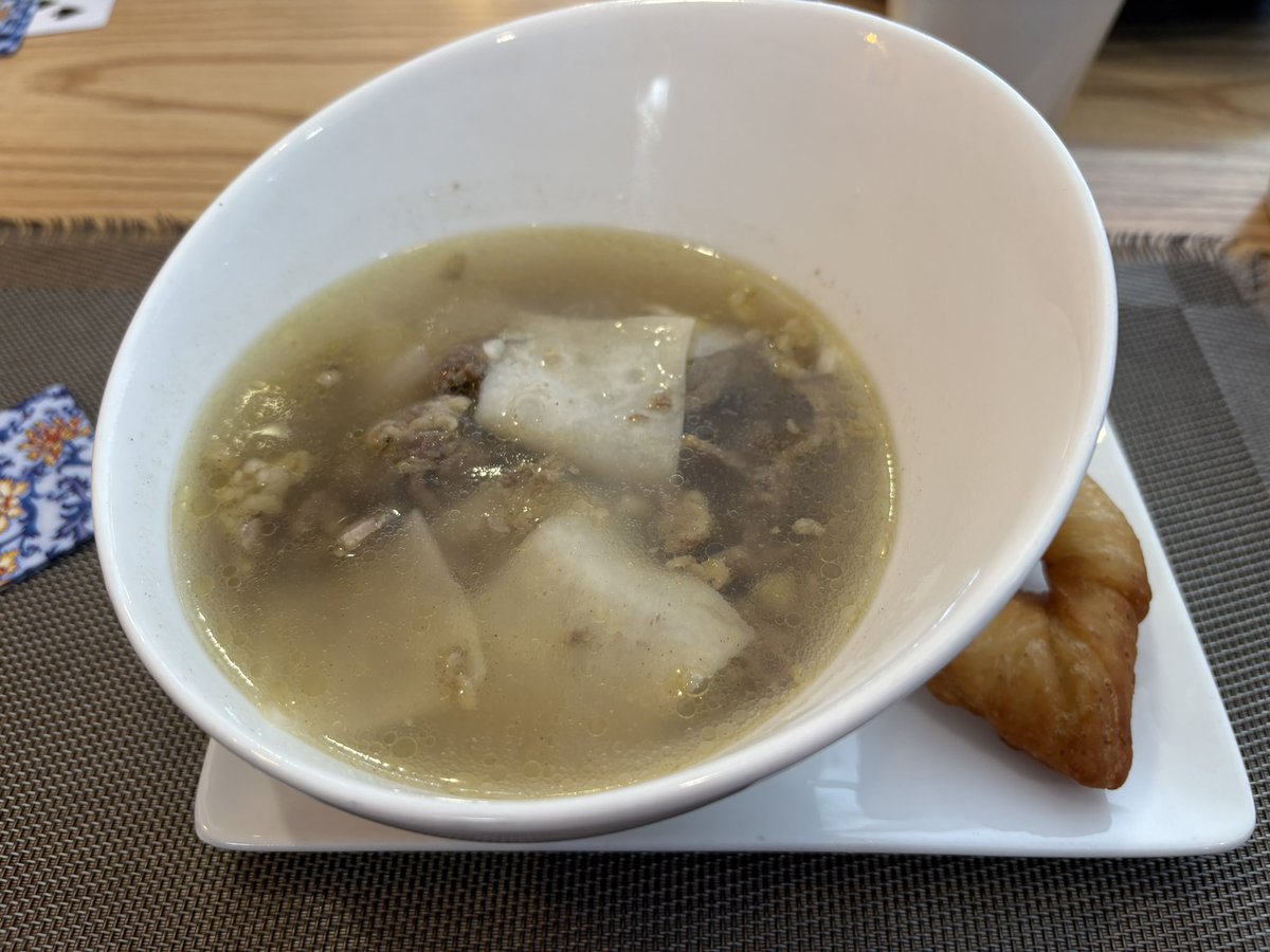 vgnsr410's tweet image. өнөөдрийн ланч 🤩