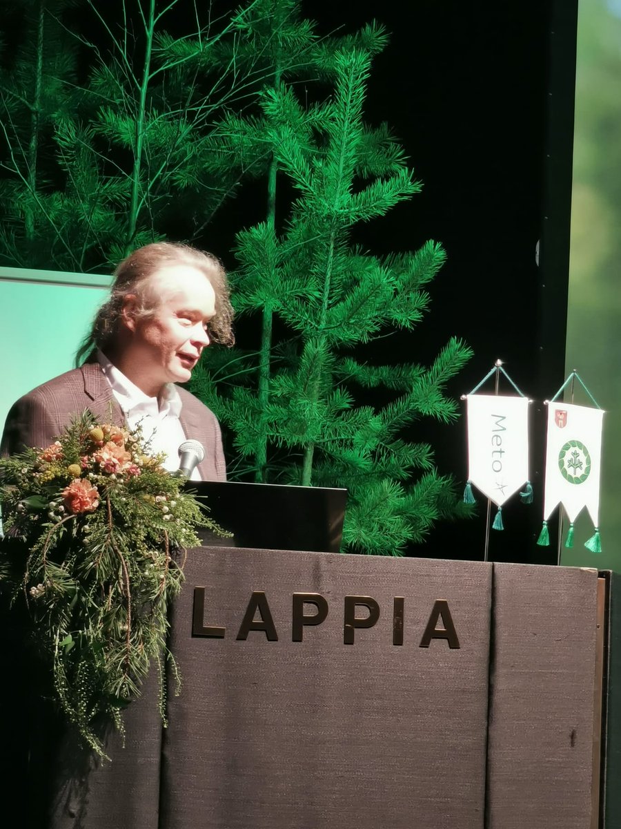 @LapinMTP (@lapinmtp) on Twitter photo Perjantain ensimmäisessä puheenvuorossa #KimmoSyrjänen <a href="/SYKEinfo/">Suomen ympäristökeskus</a> kertoo miksi yhteisymmärrykseen pääseminen vanhojen ja luonnontilaisten metsien kriteeristön määrittämisessä on niin vaikeaa. #LapinMTP Perjantain ensimmäisessä puheenvuorossa #KimmoSyrjänen <a href="/SYKEinfo/">Suomen ympäristökeskus</a> kertoo miksi yhteisymmärrykseen pääseminen vanhojen ja luonnontilaisten metsien kriteeristön määrittämisessä on niin vaikeaa. #LapinMTP