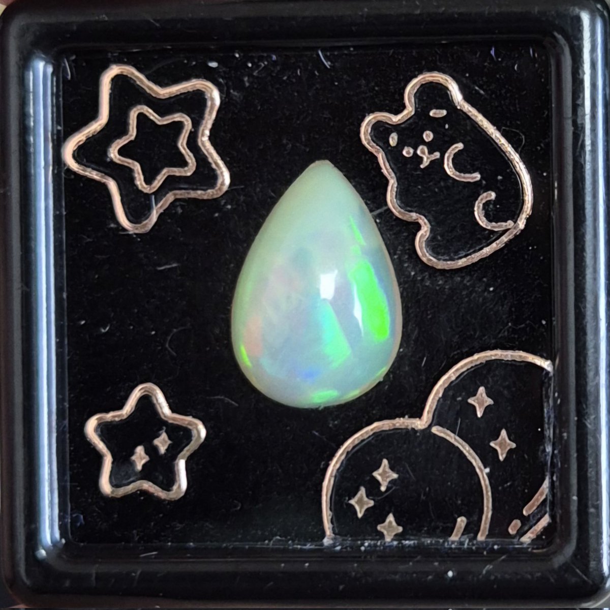 #rt #rt추첨
탄핵 기념 소소한 이벤트를 열어봅니다!
알티해주신 분들 중 한 분께 페어컷 오팔✨️을 드려요!
케꾸된 이 상태 그대로 보내드립니다😆
드디어 찾아온 봄에 건배를 하자구요!
이제 시작이니 관심 더 가져주시구요 내란당 척결까지 화이팅!!!