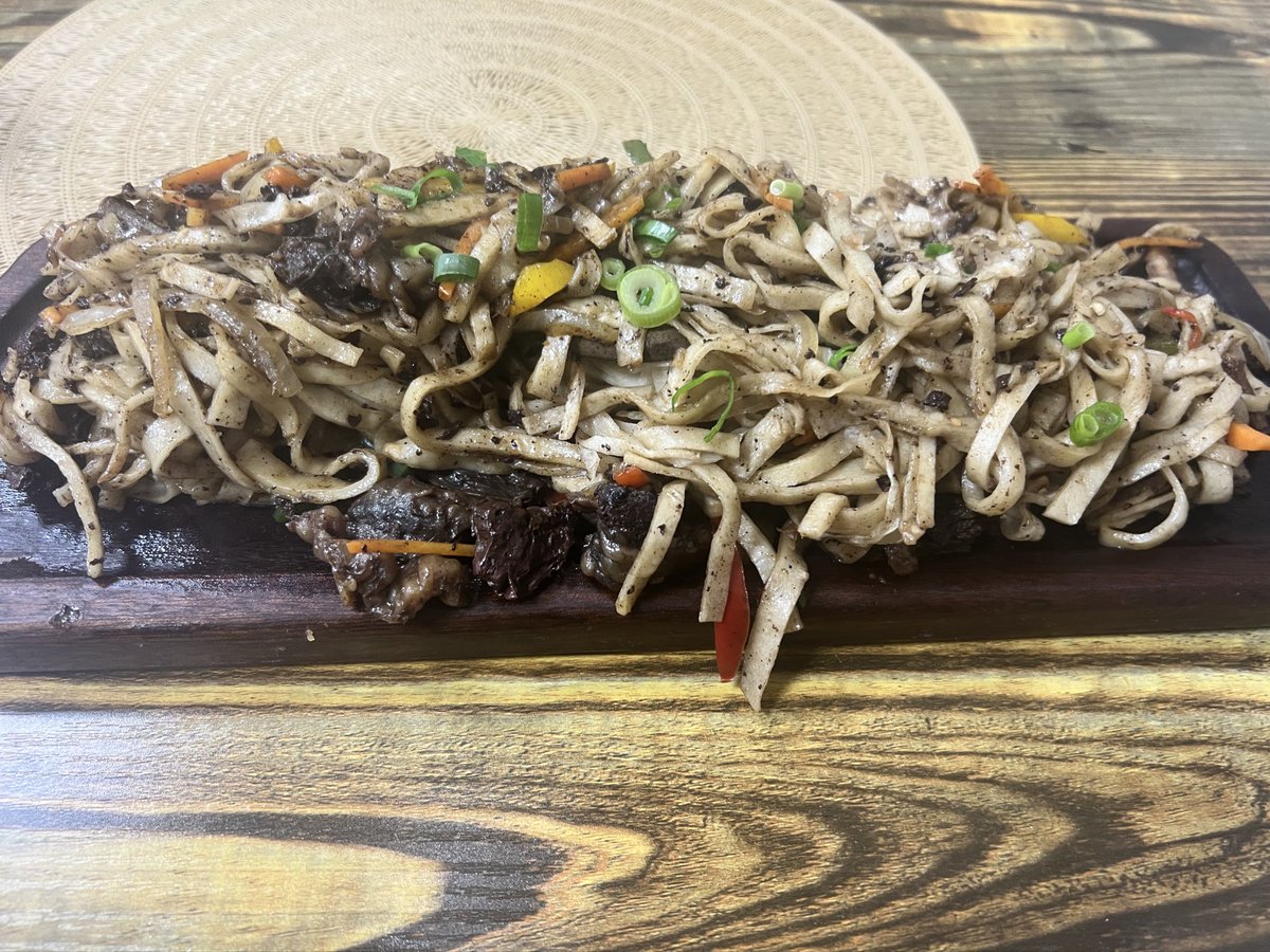 mathematicianBZ's tweet image. Урт цуйван өгсөнд баярлалаа хайраа🤌