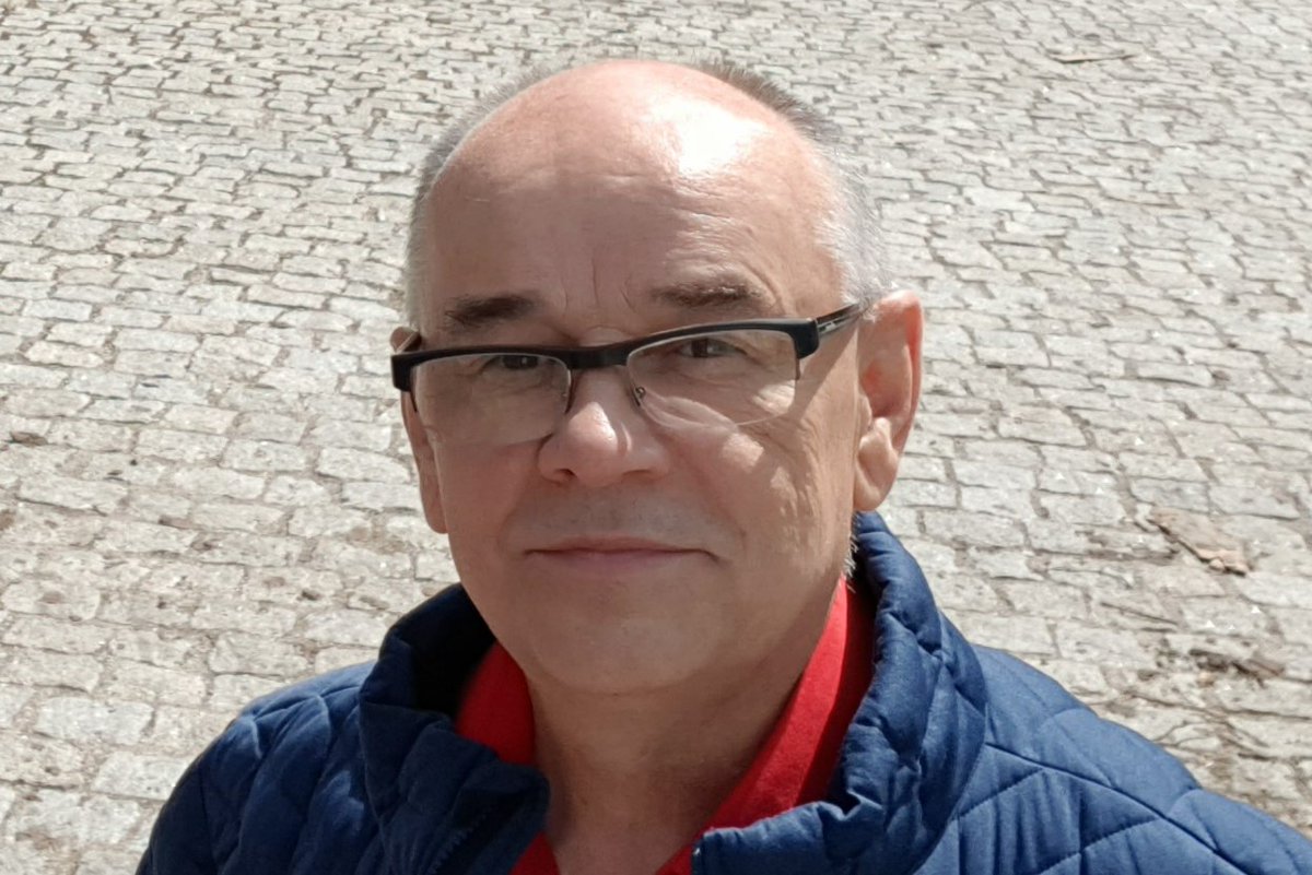 Szanowni Państwo,
W ostatnich dniach atakują ruskie trolle. To walka wyborcza, w której Putin przy pomocy PiS i Konfederacji chce uzyskać wpływ na dalszy chaos w Polsce i jej rozbrajanie.
Obiektami ataku są politycy Koalicji szczególnie PO, jej struktury oraz komitety wyborcze.