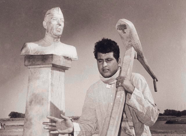 #RIP Manoj Kumar passed away aged 87

है प्रीत जहाँ की रीत सदा
मैं गीत वहाँ के गाता हूँ
भारत का रहने वाला हूँ
भारत की बात सुनाता हूँ