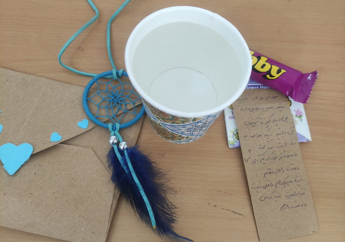 بعد از کابوس عجیبی که دیشب دیدم رفتم اینو باز کردم و از ته ته دل ذوق کردم
☁️💙