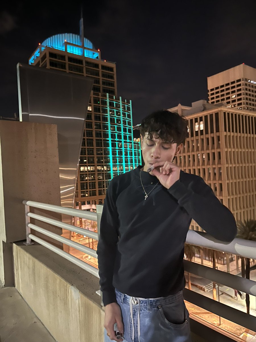 Itsixaiah tweet media