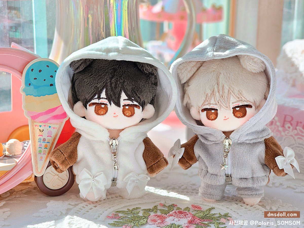 봄을 위해 달려온 모두에게 감사와 응원을 보내며
RT 한분 추첨해 초코후디(랜덤) 발송합니다.
당발은 4/7할게요 !