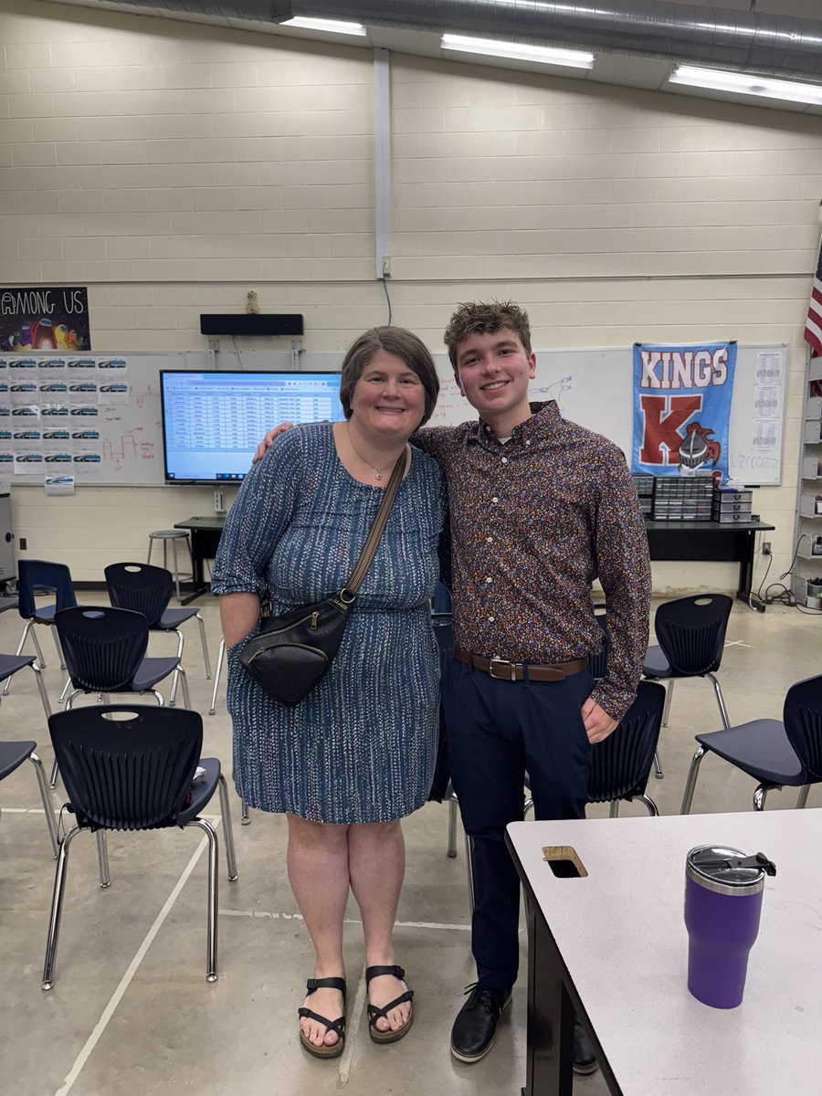 GroffJanelle's tweet image. When your SLE 3rd grade teacher is in the room for your Senior Reflection Night presentation, you know it’s gonna be a special night!