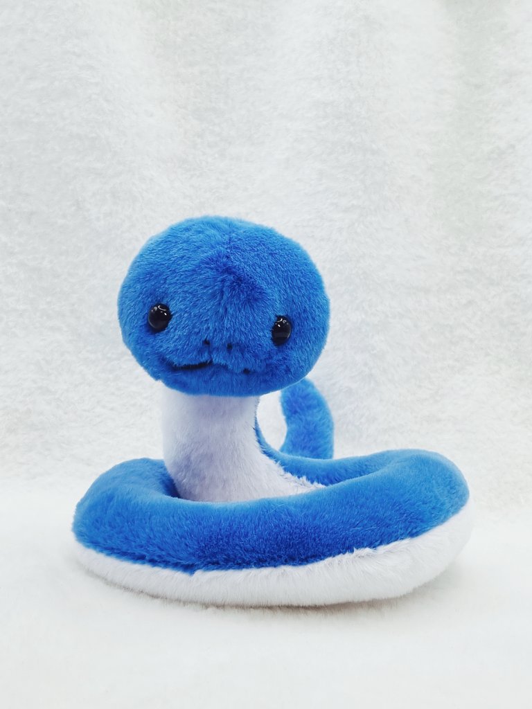 탄핵 기념 이벤트로 알티 주신 분 중 한분께 곱슬쥐 또는 뀨뱀 1개를 제작해드립니다!!!
모두 고생 많으셨습니다!!!!
당발은 4월 6일에 하도록 하겠습니다 :D