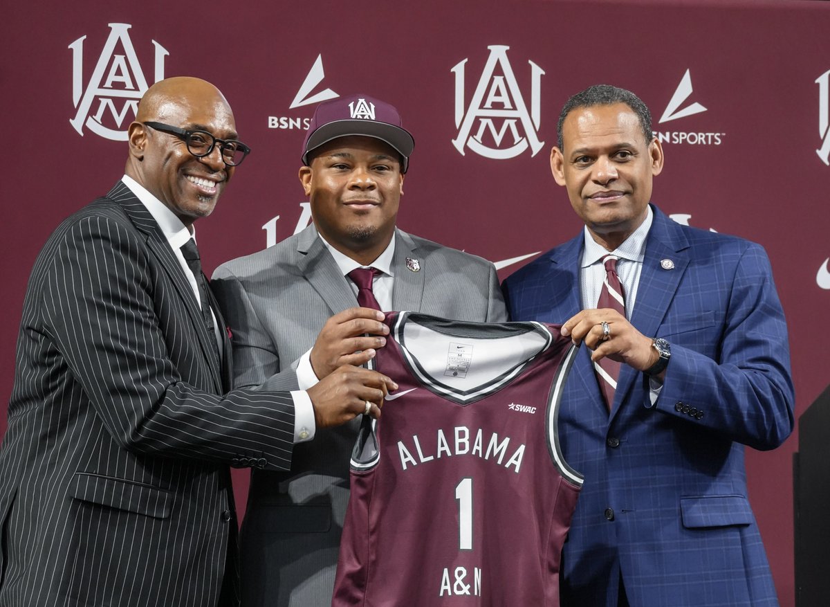 A new era for #AAMU Basketball. 🏀 
Learn more about new AAMU head men’s basketball coach Donte’ Jackson at: 
aamusports.com/news/2025/4/3/…