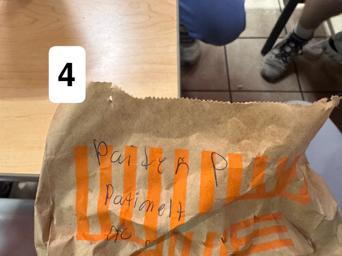 🚨ATTENTION X 🚨🚨🚨

I have just found the dumbest Whataburger worker of all time… 

Odessa, tx 📍

Look how he spelt these simple names…

How names are supposed to be spelt:
1. Gavin 
2. Mason
3. Braxton 
4. Peyton