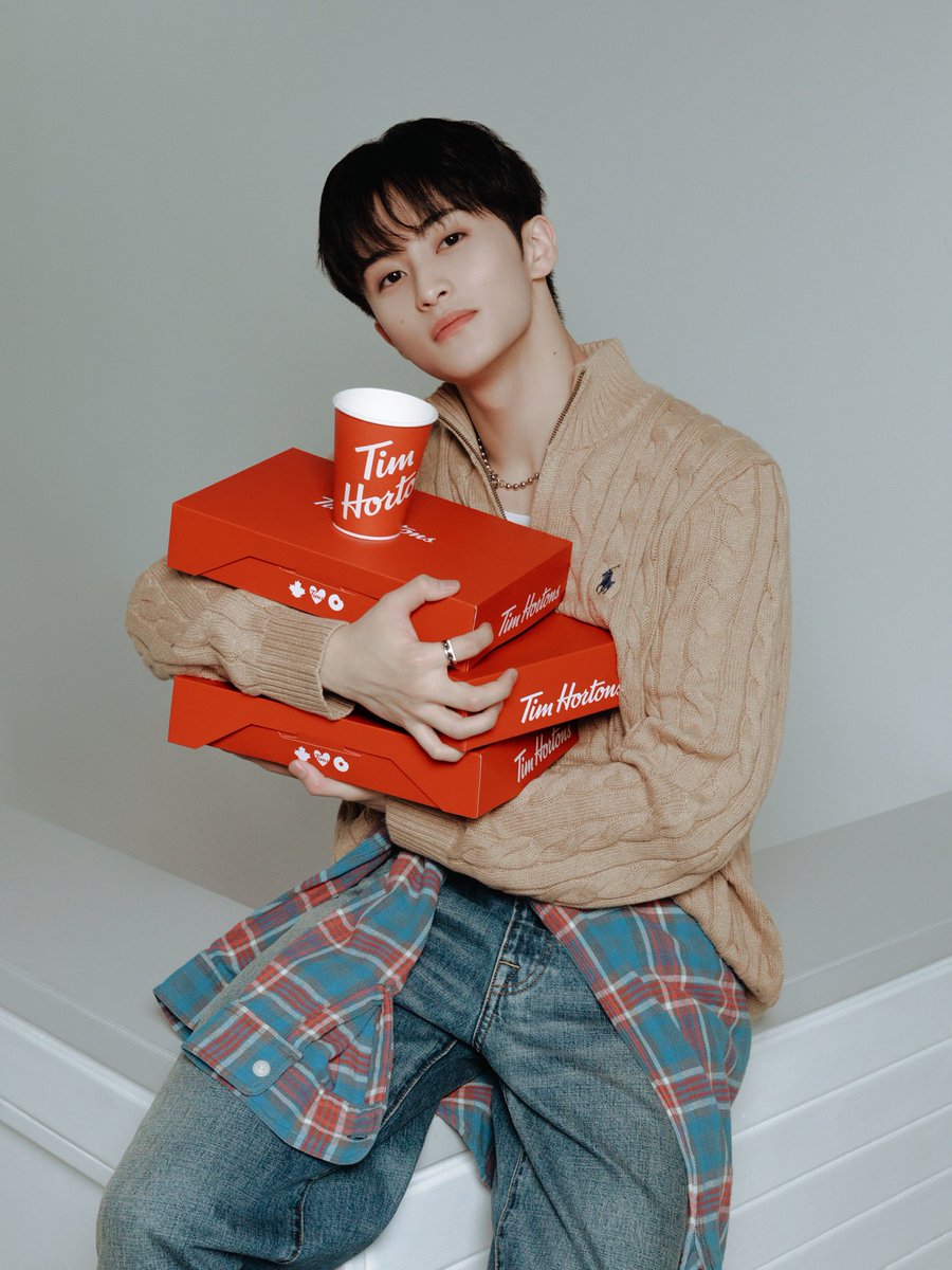 LOOKSMKL's tweet image. mark lee, 1st brand ambassador for tim hortons korea

#MarkLeeXTimHortons
