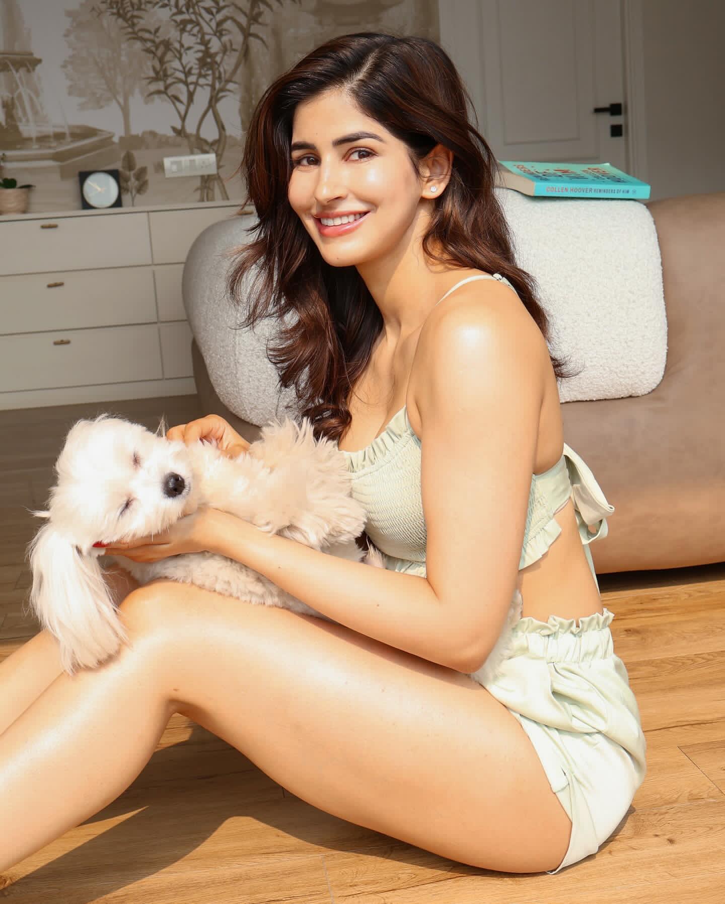 GnqICcJaMAIxDuD?format=jpg&name=large