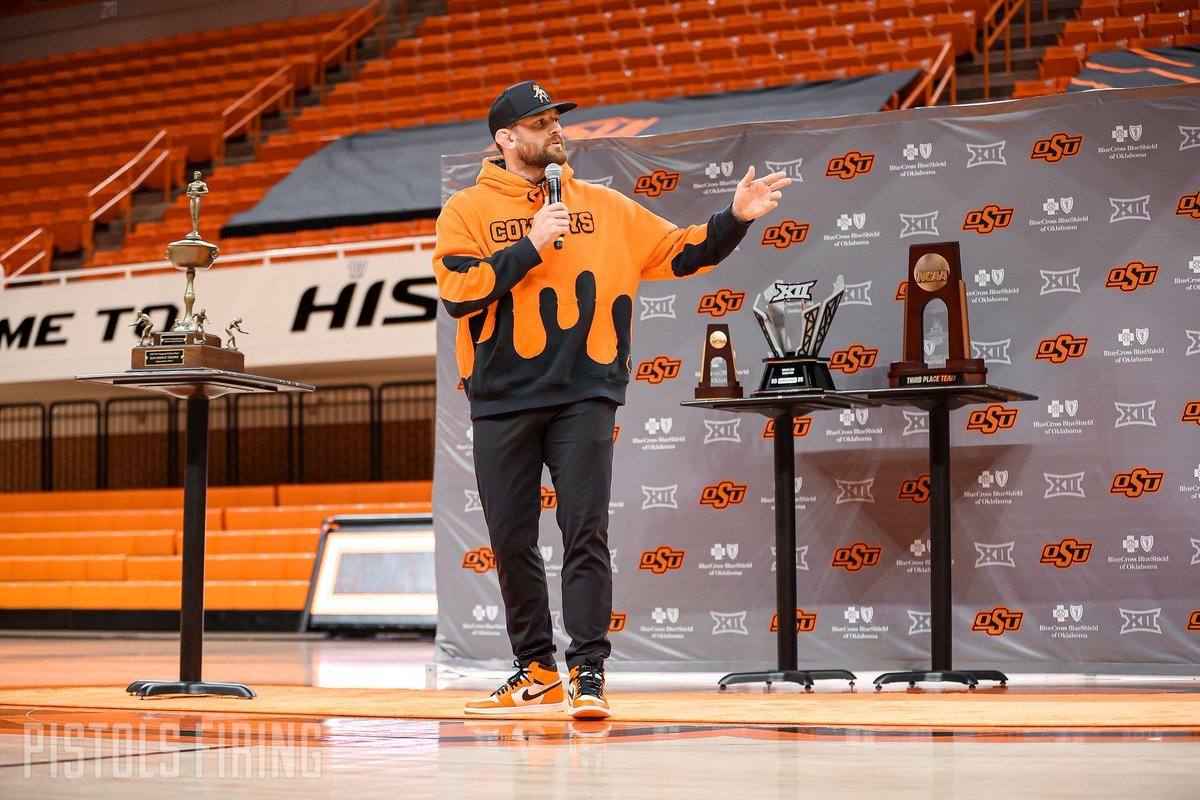 Pistols Firing (@pistolsguys) on Twitter photo There is an argument to be had that David Taylor looked as cool as any OSU coach has ever looked tonight.
(📸: <a href="/DevinWilber/">DevinLawrenceWilber📸</a>) There is an argument to be had that David Taylor looked as cool as any OSU coach has ever looked tonight.
(📸: <a href="/DevinWilber/">DevinLawrenceWilber📸</a>)