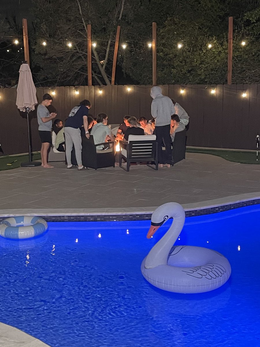 rocky_baseball's tweet image. What a week! Leaving 2-2 competing against some amazing SoCal teams. Honored to have our Principal, Dr. Woodall, in attendance and got to play two of the games at the same HS he once attended (La Jolla).

#gobos #family