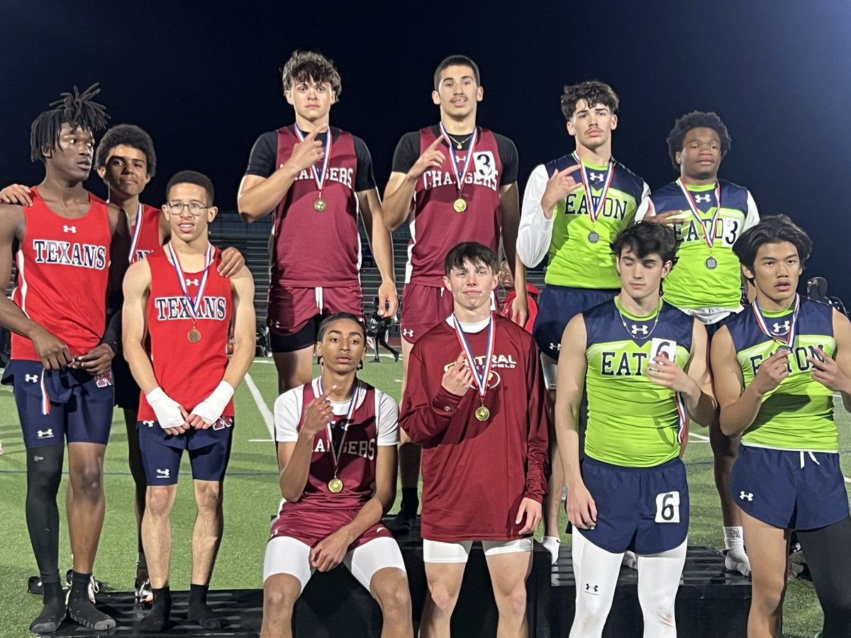 CentralXC's tweet image. Congratulations to Webb, Smith, Damron &amp;amp; Gonzalez, our JV District Champions in the 4x400!
