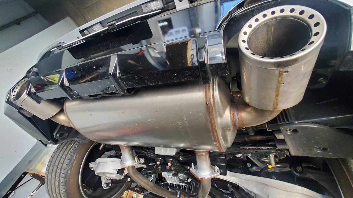 Central201's tweet photo. RZ34
Muffler replacement
before and after

#central20 #fairladyz #z32 #z33 #z34 #rz34 #nissan #日産 #nissanfairladyz #zsport #300z #350z #370z #400z #nissanz #jdm #jdmculture #vqlife #z_owners #zociety #zocietyjapan #znation  #jdmlifestyle #jdmgram #jdmcars #stancenation #zcon https://t.co/gqnyN6sPPb