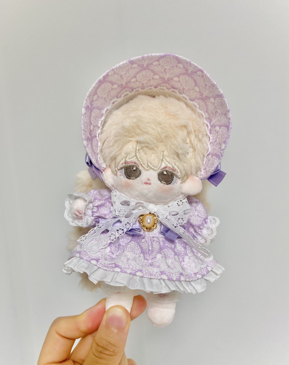 💜기쁜날 여는 RT이벤트💜
추첨을 통해 새로 제작중인 신규 의상 풀세트(보닛+드레스+속바지)를 보내드립니다!

정말 오래걸렸습니다🥹
겨울부터 내내 기다리던 봄이 드디어 왔네요.
다들 고생 많으셨습니다🩷