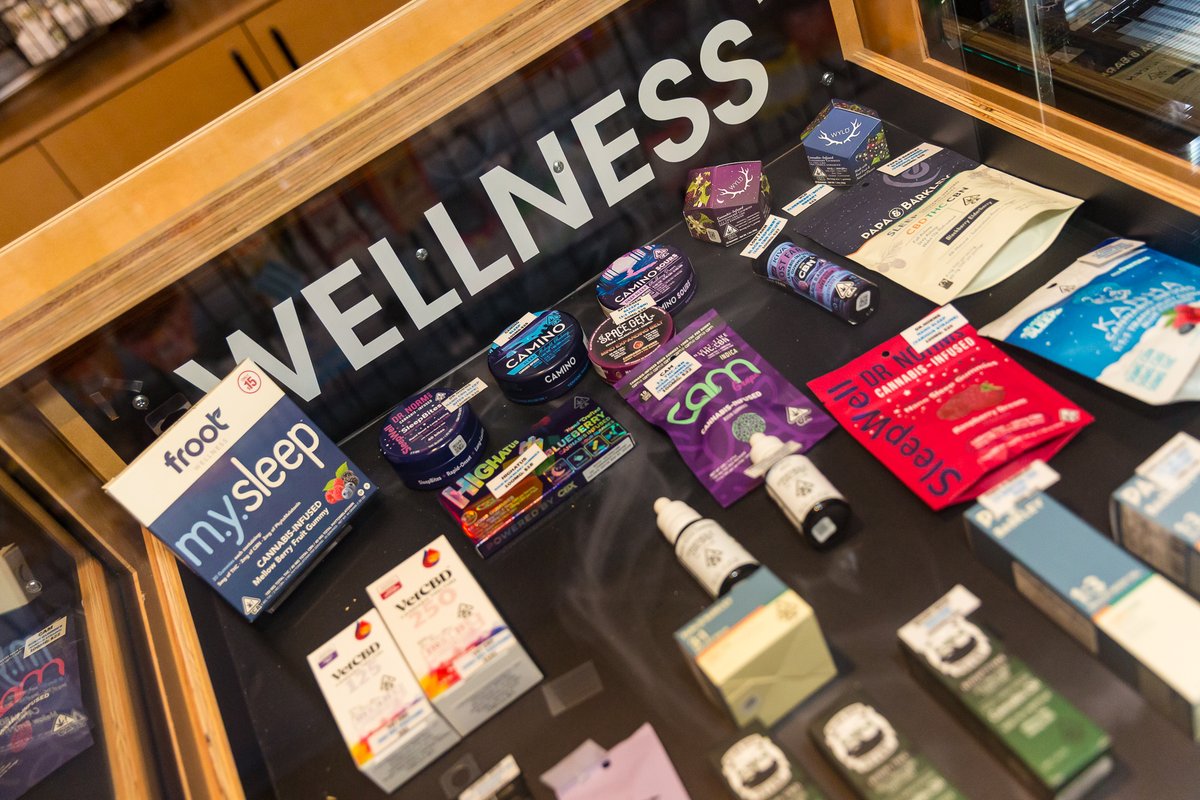 Catalyst Cannabis Dispensary held their Ribbon Cutting Ceremony on April 1st, here in Hawthorne! It's the 2nd cannabis consumption retail space in the City.

location:
14115 Crenshaw Blvd.
They are open 9am - 9:30pm daily.

#hawthorne #cannabis #growth #progress #service