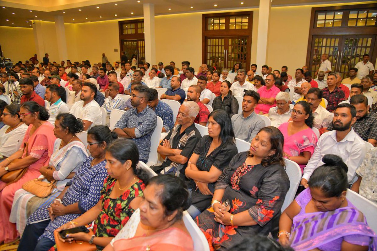 RajapaksaNamal's tweet photo. The meeting of candidates contesting from the Sri Lanka Podujana Peramuna for the 2025 Local Government Election in the Gampaha District was held today. #SLPP #LGE2025 #NRWayForward https://t.co/xxhZ6WVuj4