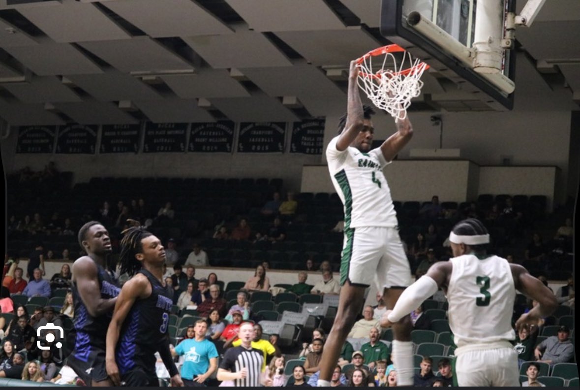 Phillip Moore Jr (@pgizzlegocrazy1) on Twitter photo After a great conversation with <a href="/ThADowning/">Austin Downing</a> I’m blessed to receive an offer from Seward County🟢!!! After a great conversation with <a href="/ThADowning/">Austin Downing</a> I’m blessed to receive an offer from Seward County🟢!!!