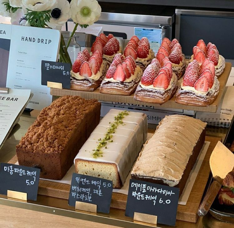 ellesed_'s tweet photo. food poll for edtwt and edtwt ONLY!!
yummy pretty dessertsπ°α―β
π·οΈ: #edtwt #ricecaketwt #anatwt #miatwt #foodpoll #mealspo #ed #foodtwt #interactionthread #edtwtthread https://t.co/XJmhnL3n0g