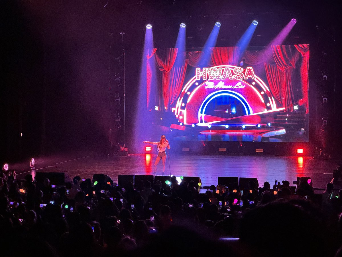 fullmetal_mello's tweet image. #HWASA #HWASAinChicago