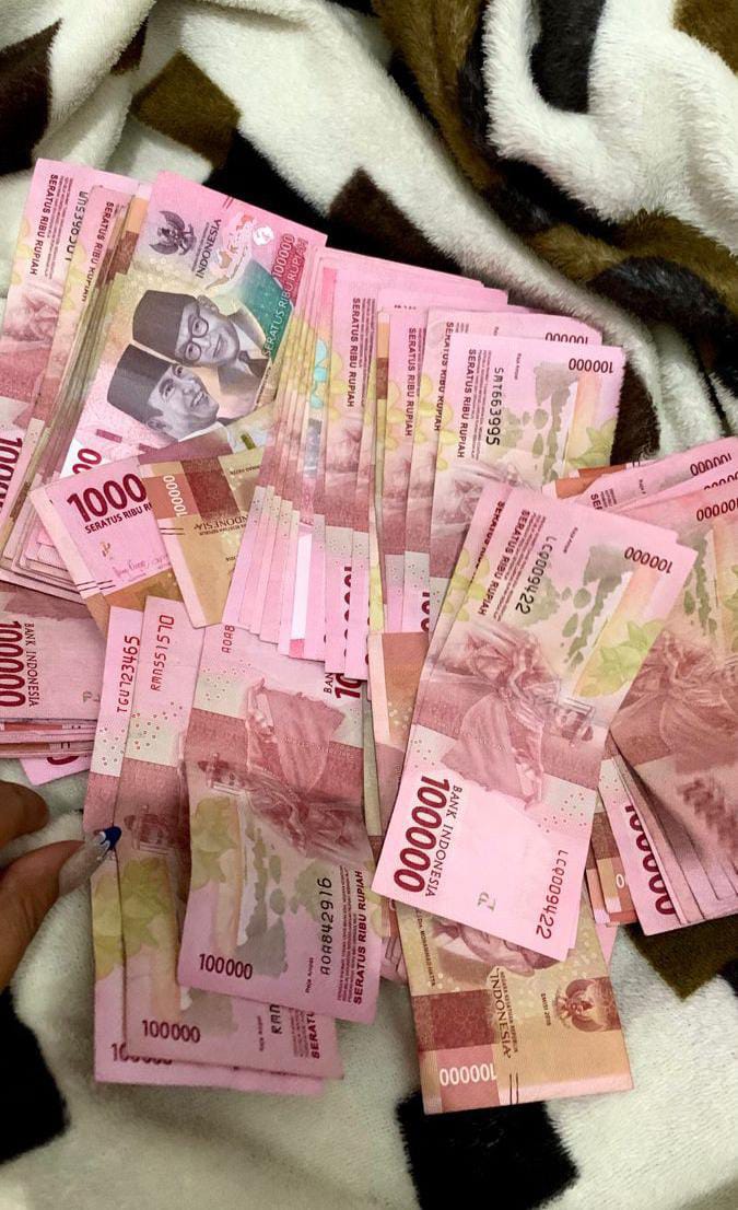 memeeetjawa's tweet photo. Manifesting tahun 2025, cuman ini aja yaallah : https://t.co/dv5WIGwQpM