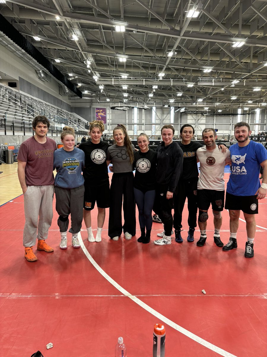 Ursinus College Women's Wrestling (@ucwomenswrestle) on Twitter photo Thank you to Bears fan Sarah Hildebrandtπ₯for the hanging with us during our workout in Spokane as we prepare for the U23 World Team Trials! Your support and positivity means the world to us (and of course the leg lace tips!) #UCBuilt <a href="/sarhilde/">Sarah Hildebrandt</a> Thank you to Bears fan Sarah Hildebrandtπ₯for the hanging with us during our workout in Spokane as we prepare for the U23 World Team Trials! Your support and positivity means the world to us (and of course the leg lace tips!) #UCBuilt <a href="/sarhilde/">Sarah Hildebrandt</a>
