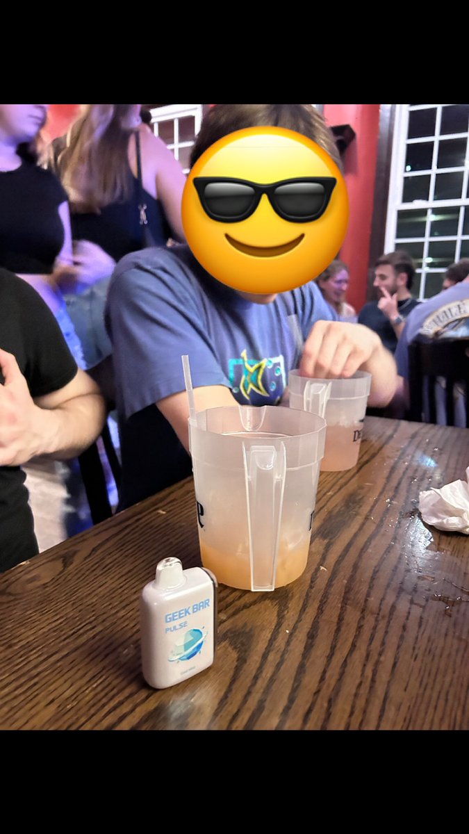 oxlong97's tweet photo. @Clydestackguap finally met up https://t.co/0K3JtMyj7y