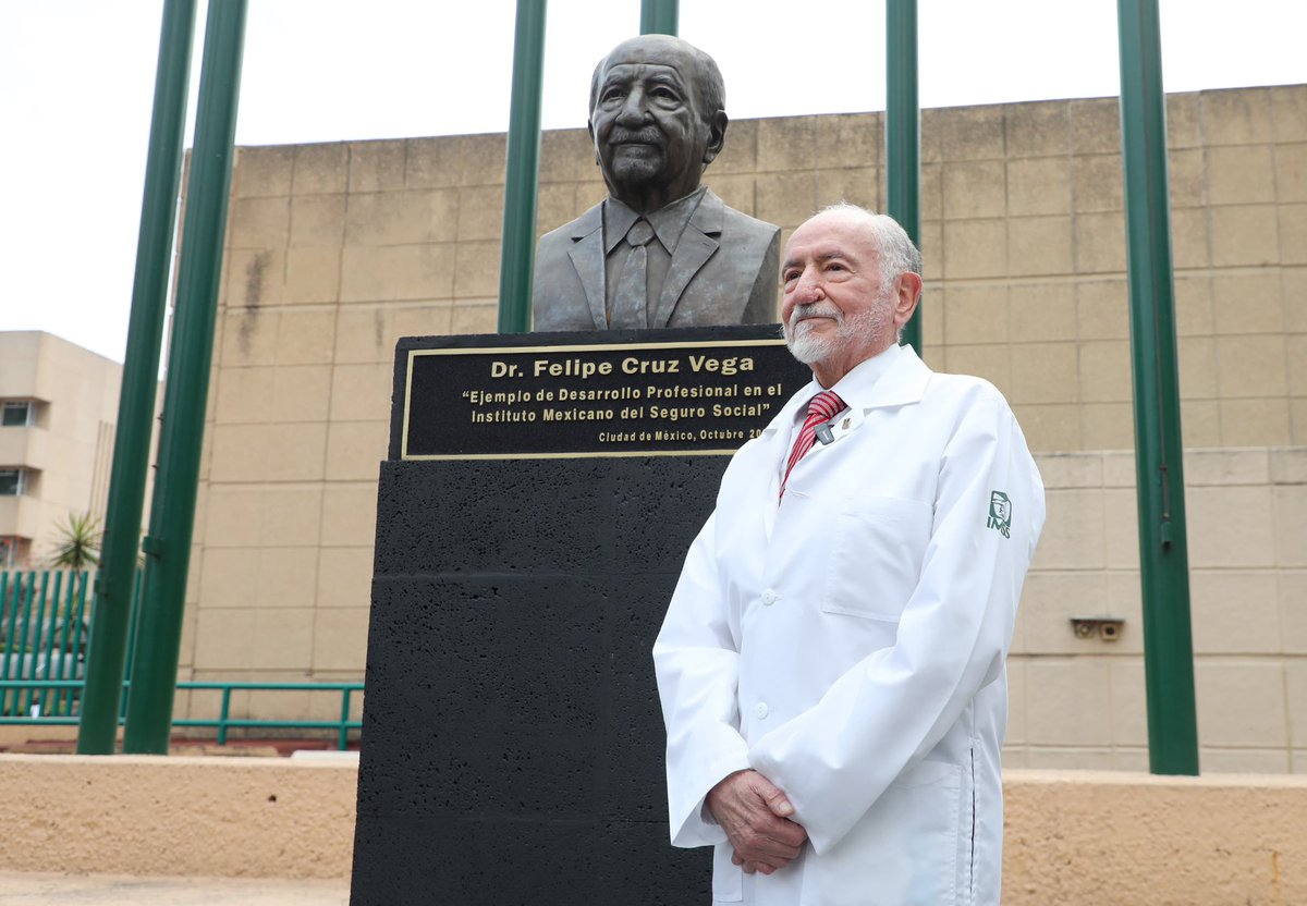 Tu_IMSS's tweet photo. Brinda #IMSS homenaje póstumo al doctor Felipe Cruz Vega: un legado de humanismo y servicio.

🔗 https://t.co/fPBIcSXMhS https://t.co/Vq8s1SlYhV