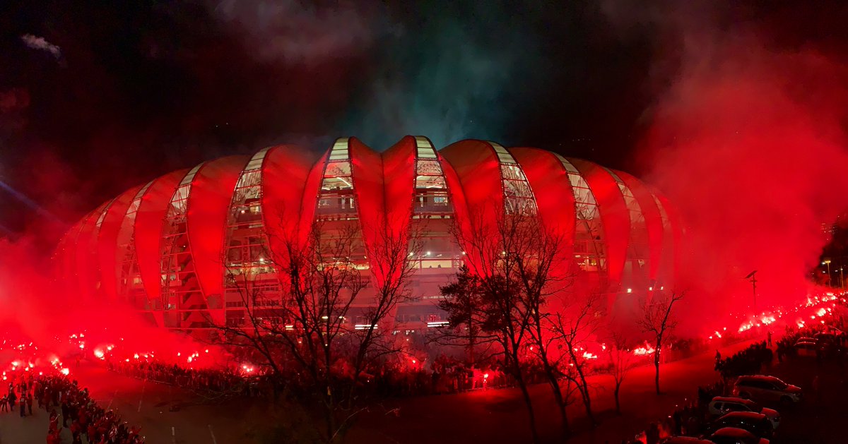 SCInternacional's tweet image. São 𝟭𝟭𝟲 𝗮𝗻𝗼𝘀 de um louco amor... QUE NÃO SE COMPARA COM NADA! ❤️‍🔥🇦🇹