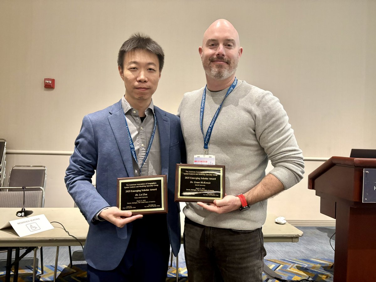 Ray_GISer's tweet image. #AAG2025 Grateful to receive the 2025 Emerging Scholar Award from the SAM Group at @theAAG in Detroit! Truly honored to share this with @grantdmckenzie! I will continue empowering a sustainable future with #GIScience, #responsible thinking, and #interdisciplinary collaboration 🌎