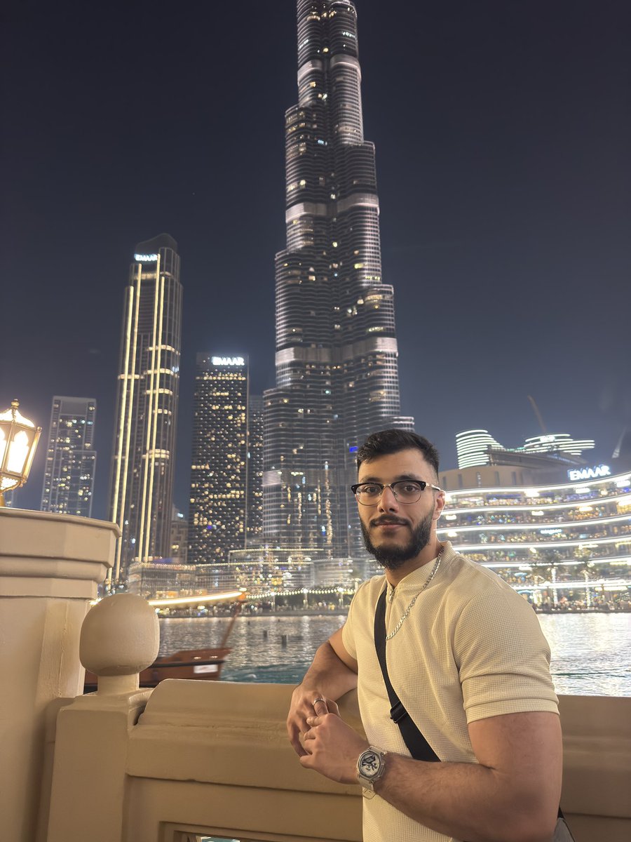 Dubai such a lit place, loads to do

UK missing out- see why people move these days- different ball game