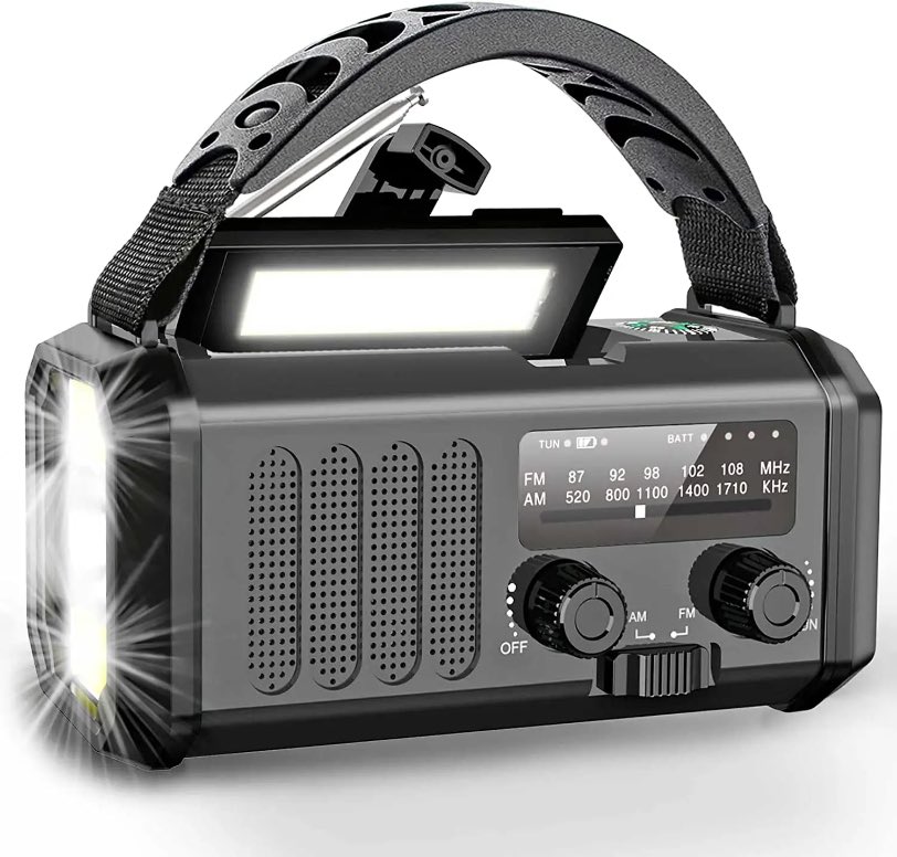 stealthprohq's tweet image. S.T.E.A.L.T.H. Pro HQ’s Emergency Radio is more than just an AM/FM radio…it’s also a flashlight, a lamp, a siren, and a phone charger! Perfectly sized and with 3 different options for charging (crank, solar, and usb) this is a must have for any emergency kit. 🇺🇸 #emergencyradio