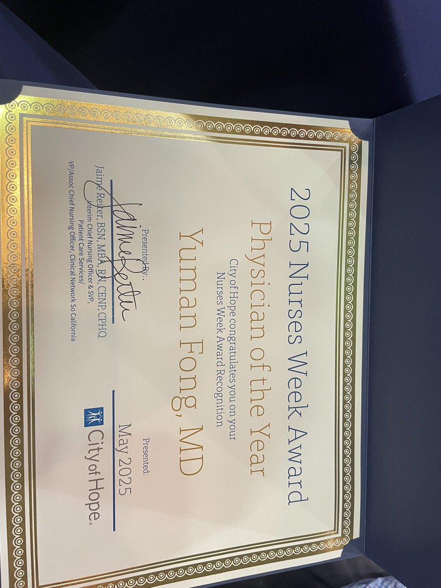 COH_SurgOnc's tweet image. What a huge honor to be recognized by nursing and leadership as the physician of the year ! Still got it Dr Fong! @SoCalYuman @cityofhope @CityofHopeSurg