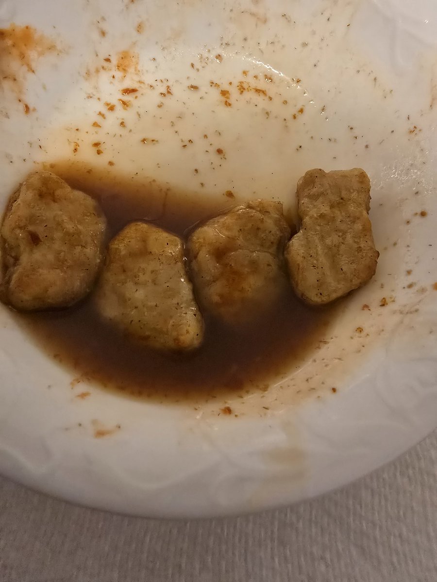 adam broomfield .. Pluviophile and photographer tweet media