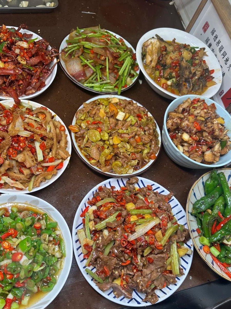 赣菜 主打香哈哈哈哈