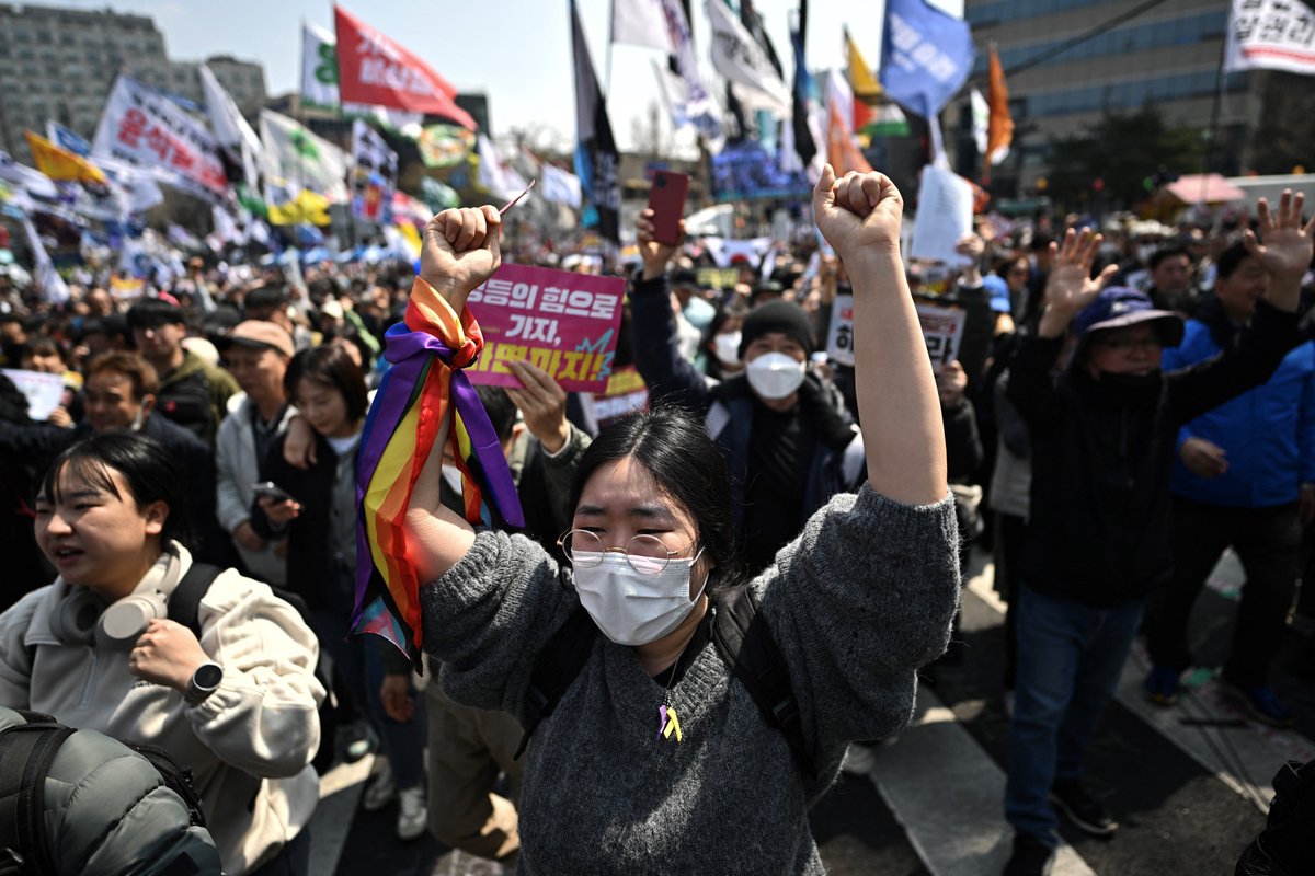 KOREANS CELEBRATE PRESIDENT’S REMOVAL FROM OFFICE

Anti-Yoon protesters reacted with jubilation after the announcement of the Constitutional Court's verdict on the impeachment of South Korean President Yoon Suk Yeol in Seoul on April 4, 2025.

South Korea's Constitutional Court